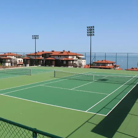 Eve Santa Marina Iii - Sea, Pools, Relax Apartment