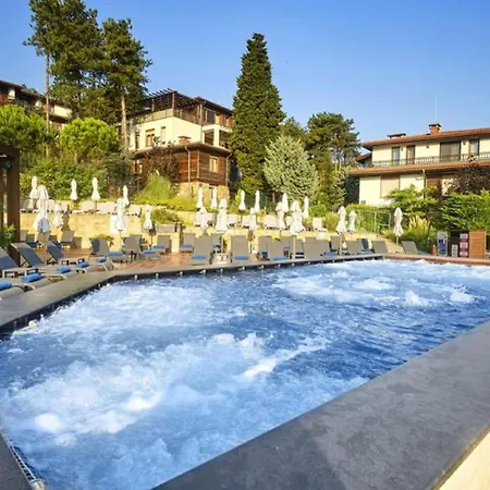Eve Santa Marina Iii - Sea, Pools, Relax Apartment