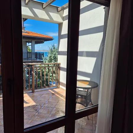 Apartment Eve Santa Marina Iii - Sea, Pools, Relax